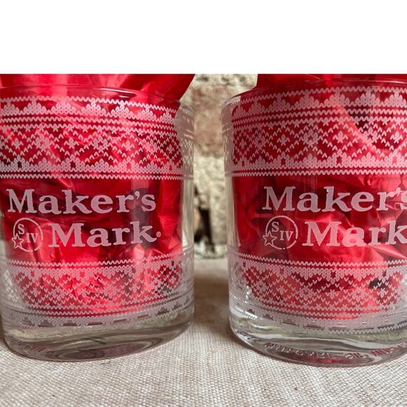 Maker's Mark 2 Etched Christmas Sweater Print Bourbon Whiskey Rock Glasses - Picture 2 of 4